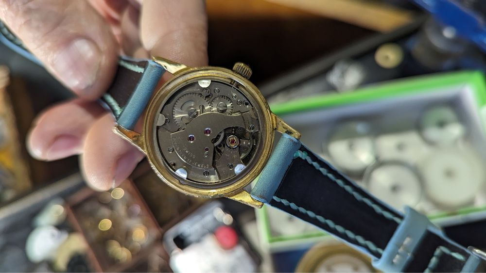 Редкие швейцарские часы из шестидесятых - Caliston (мужские)
