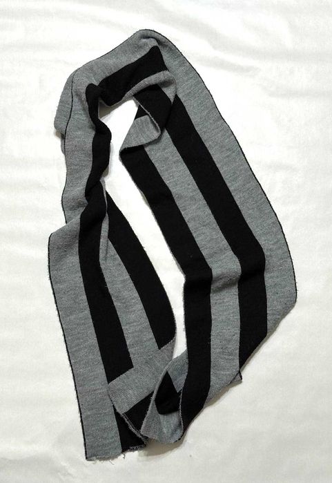 Cachecol Preto e Cinzento