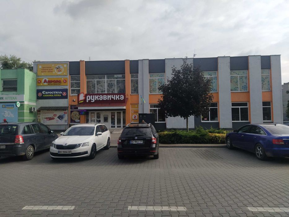 Здається в оренду комерційне приміщення  м Радехів
