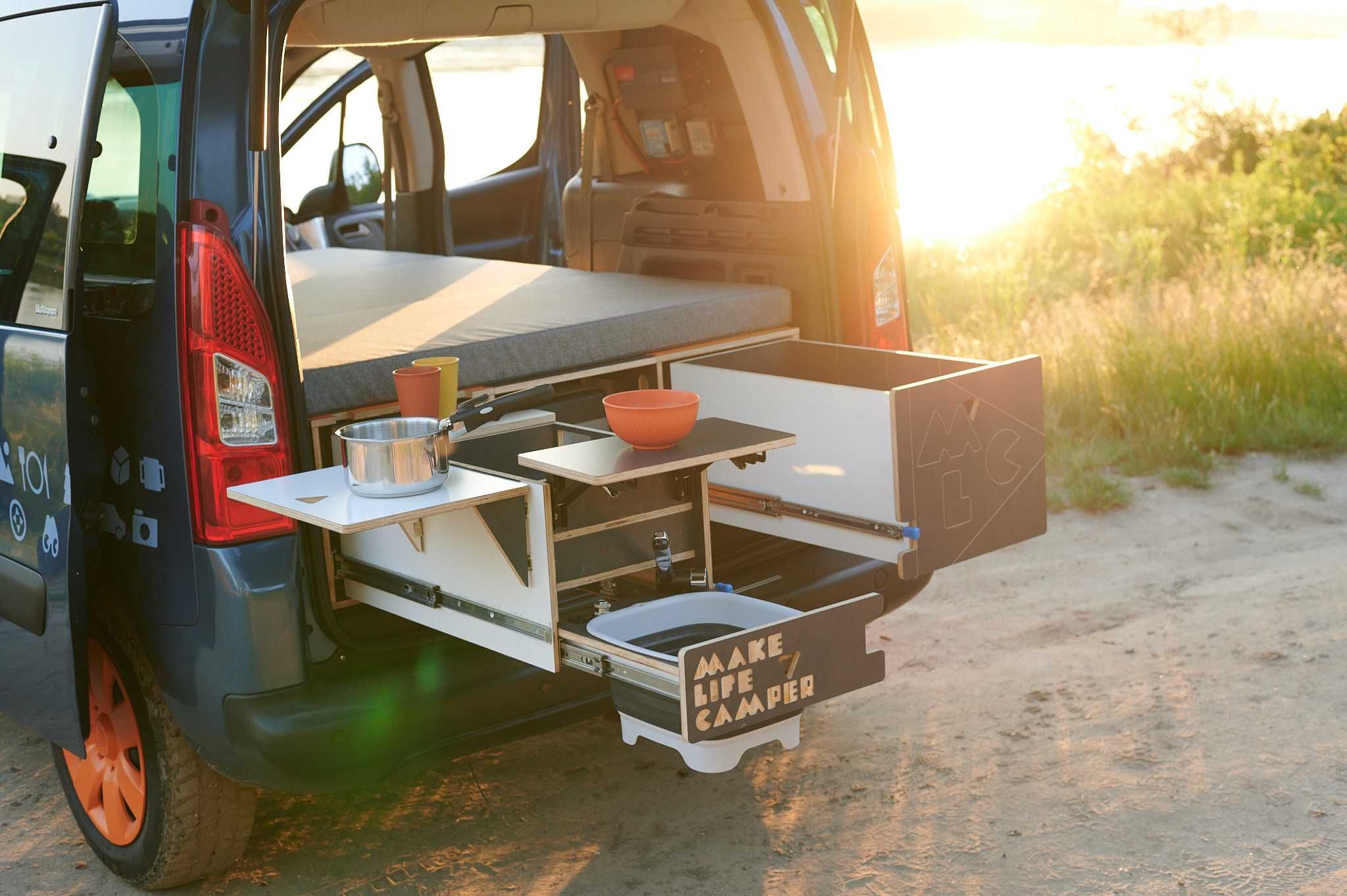 Camperbox do busa, minivana, kombivana i vana - łóżko, kuchenka, woda