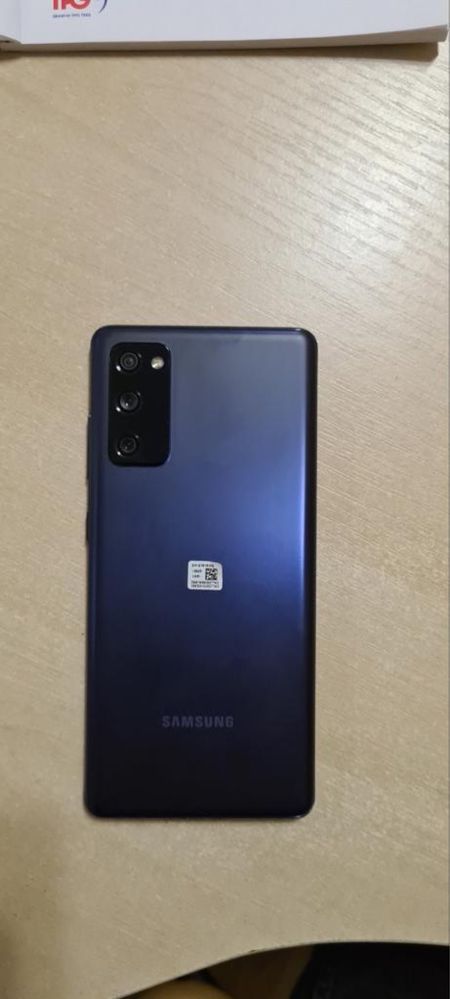 Samsung S20 FE 5G на 128gb