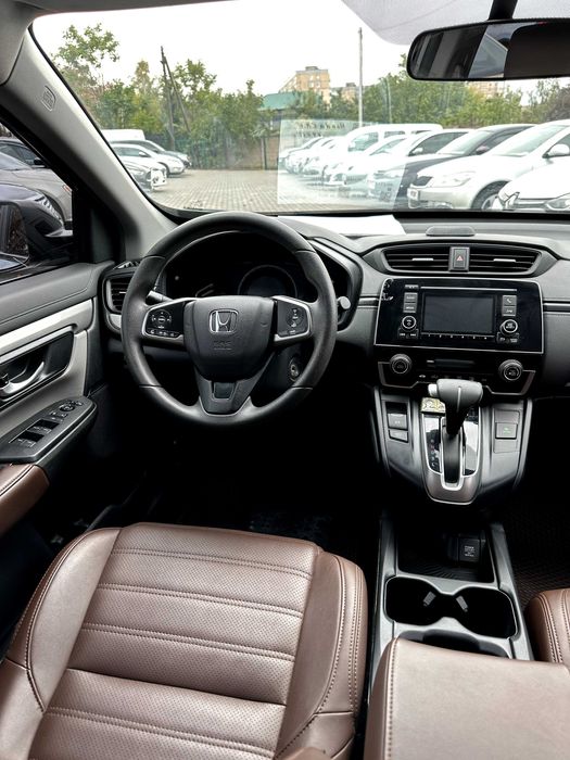 Продам Honda CR-V 2017 рік можлива розстрочка,кредит!