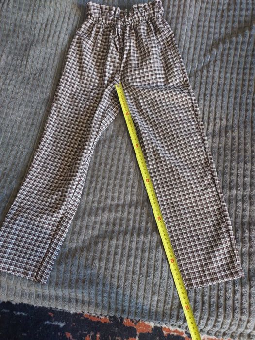 4 pary spodni dla dziewczynki r.134, jesany i inne