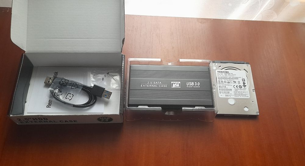 Зовнішній диск  750 гб usb 3.0  SATA 3 TOSHIBA