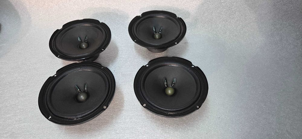 Głośniki BOSE Audi A6 C5 FL w drzwi kpl