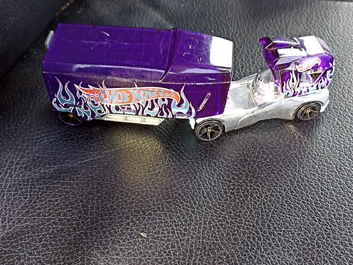 Hot Wheels Track Stars Semi & Trailer