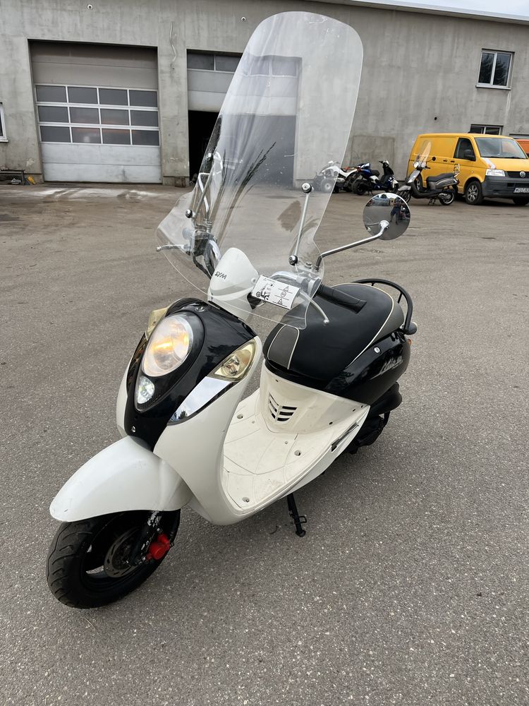 | Skuter Sym Mio 50 cc | Po serwisie | transport |