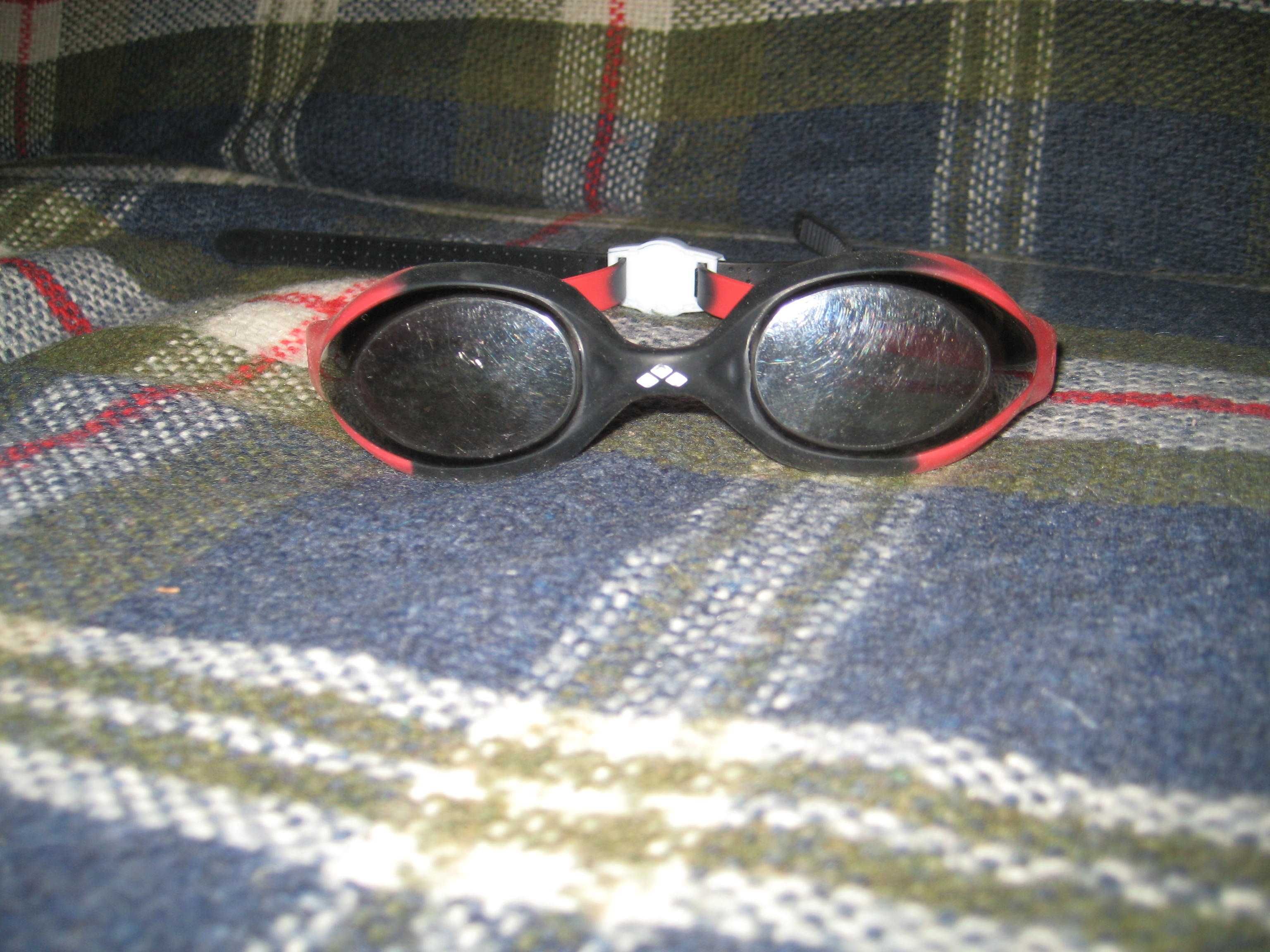 oculos de piscina