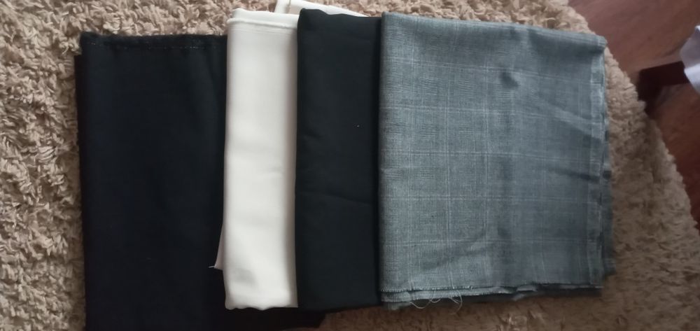 Відрізи ткани кремовий,клітинка для брюк,спідниці.