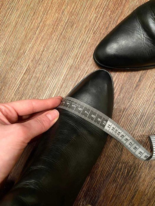 Черевики, козаки, ботильйони на каблуку