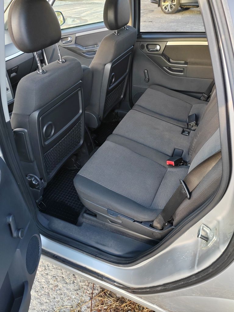 Opel meriva a 2004rok