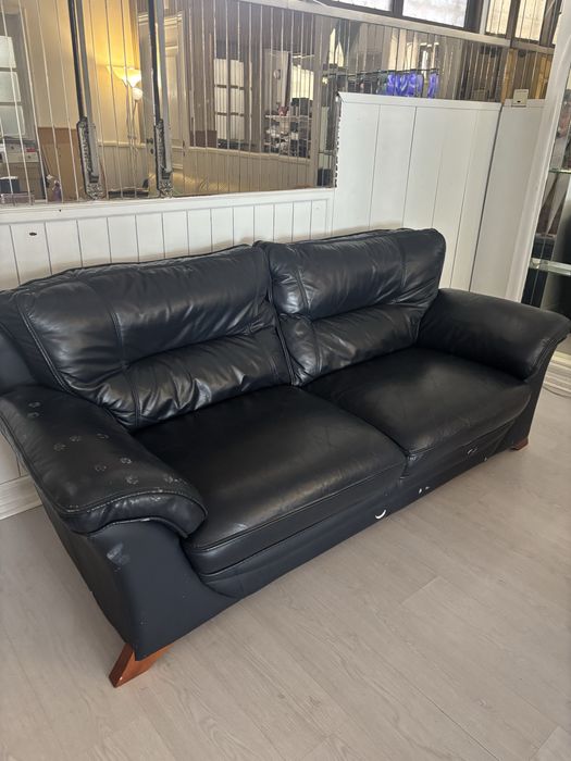 Sofa em pele verdadeira azul escuro