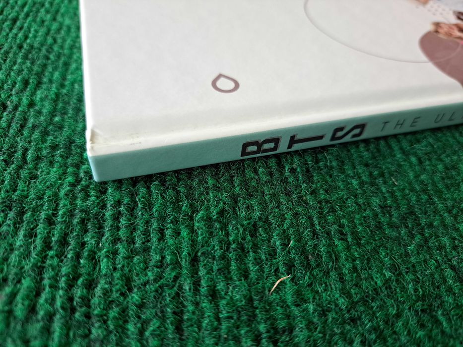 BTS - The Ultimate Fan Book