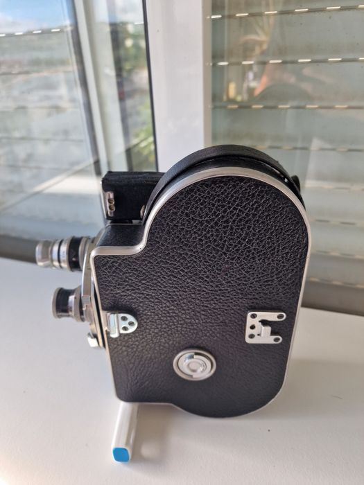Máquina de filmar Paillard Bolex 16 mm