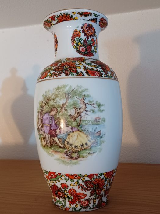 Jarra com desenhos bonitos