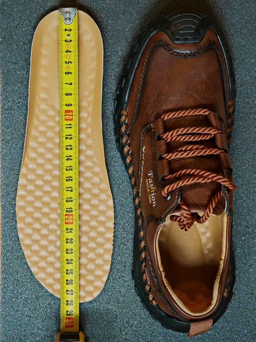 Buty męskie. Rozmiar 43 lub 44. Długość wkładki 28cm. Nowe