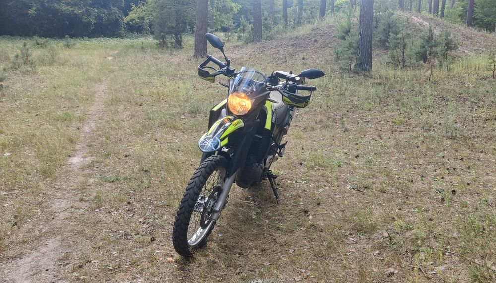 Мотоцикл Yamaxa XT660R