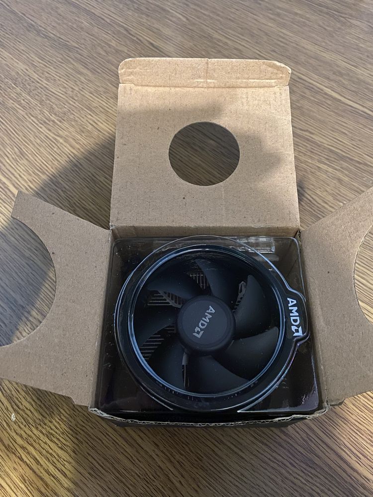 Повітряне охолодження / Кулер процесорний AMD Socket AM4 Bulk