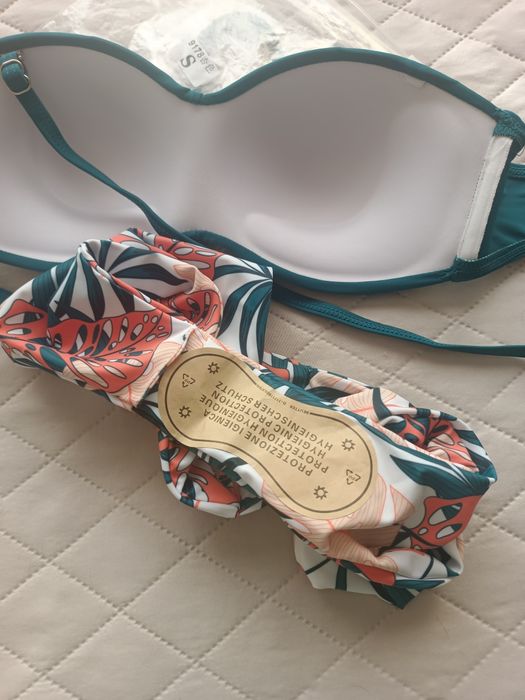 Купальник  S р.  Новий