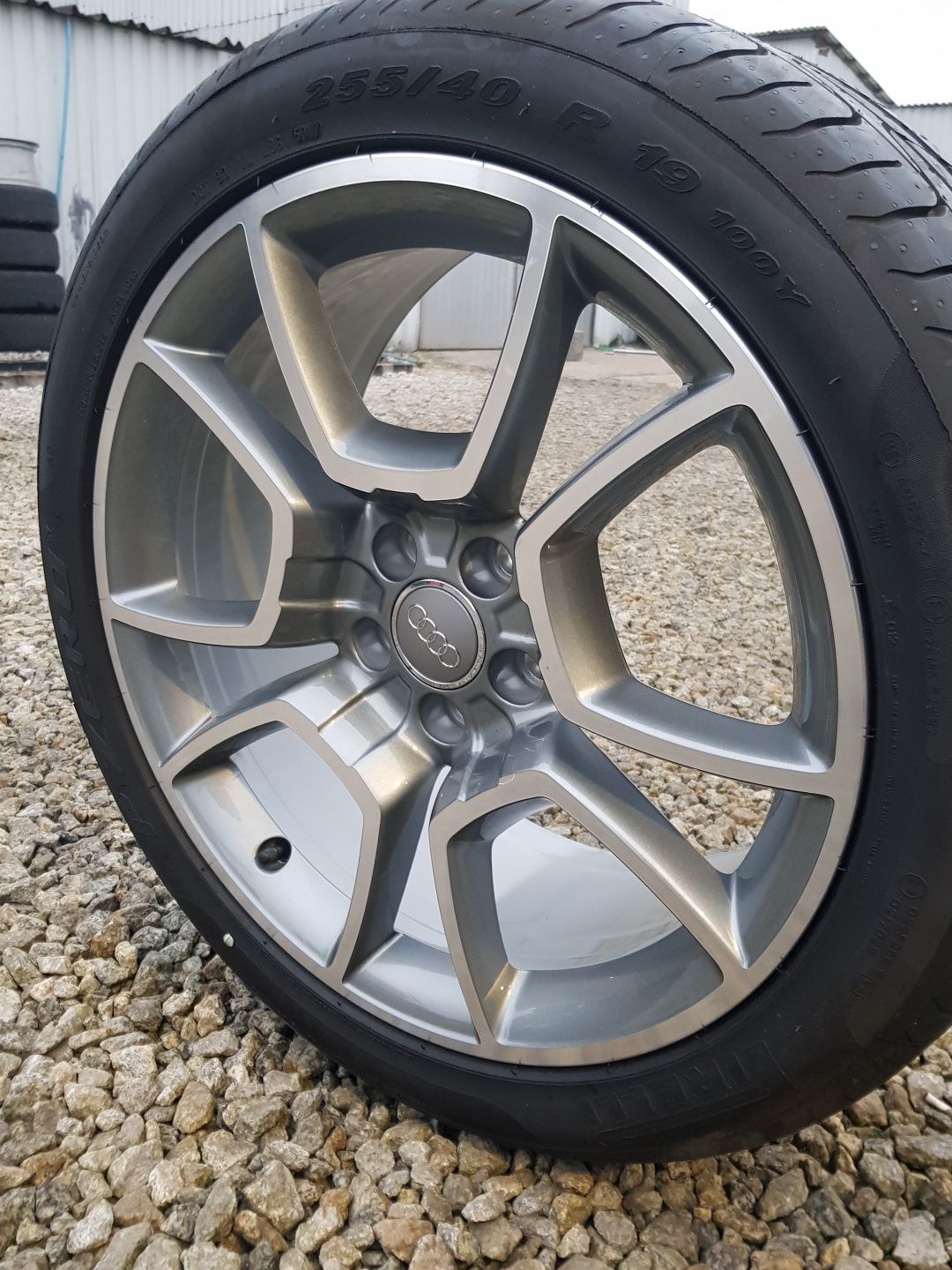 Koła s-line AUDI Q3 SQ3 Q3 RS 255/40/19 PIRELLI NOWE fvat