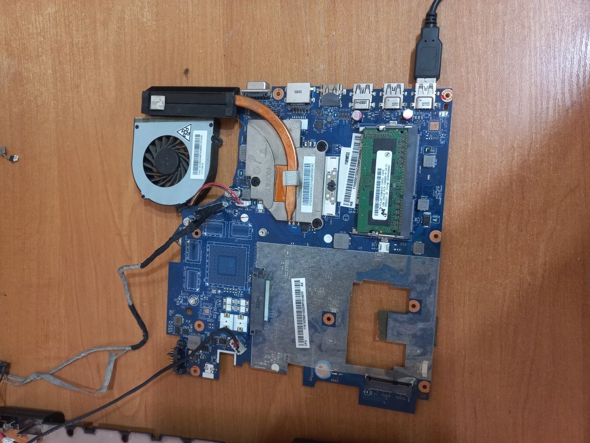 Lenovo G780 QIWG7 LA-7983P Разборка