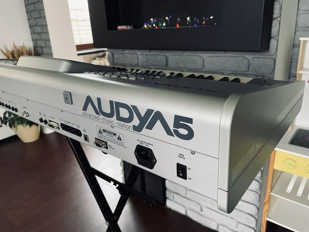 Ketron audya5 JAK NOWY !