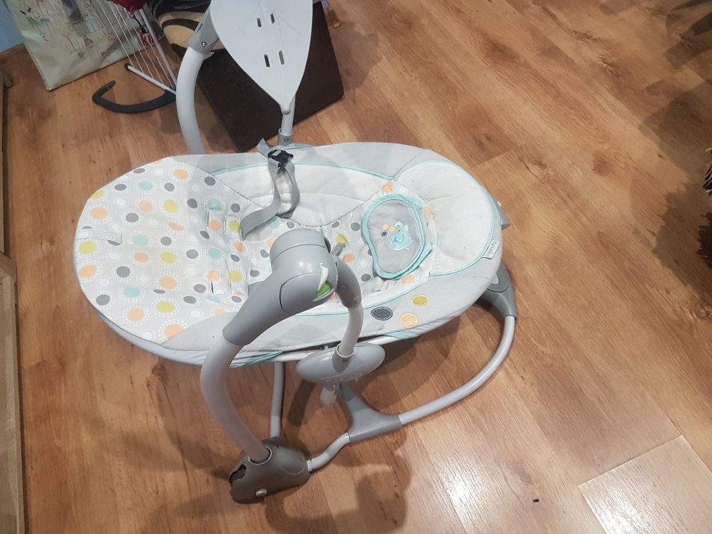 Leżak bujak elektryczny dla niemowląt