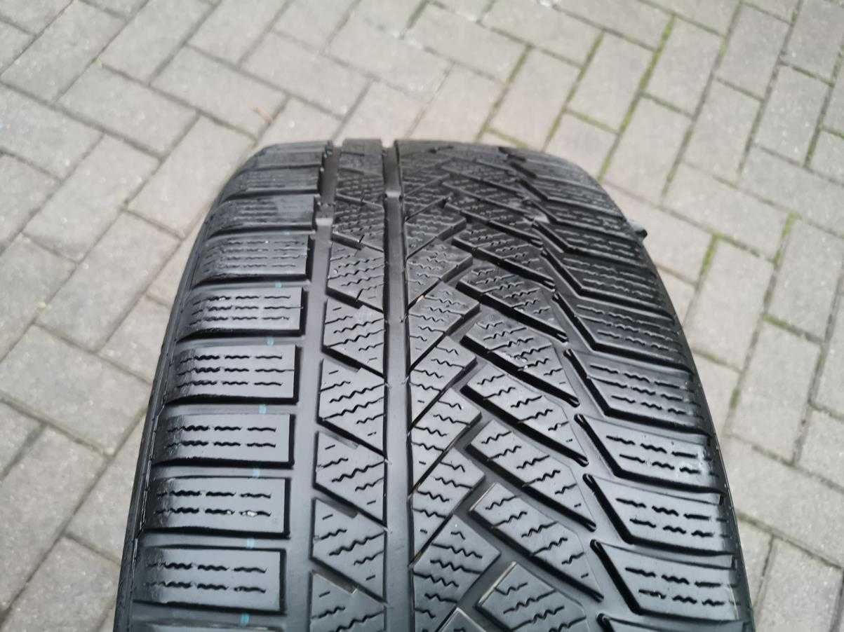 235/45 98V R18 CONTINENTAL TS850P 7mm 2017r Zimowe Opony 4szt