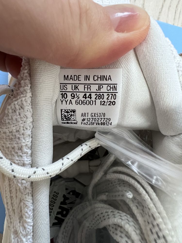 Кросівки Adidas IVP Ultra boost OG x Ivy Park, розмір 44 / юс 10