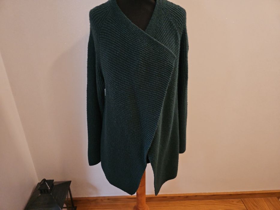 Zielony butelkowy ciepły sweter Mango r. S