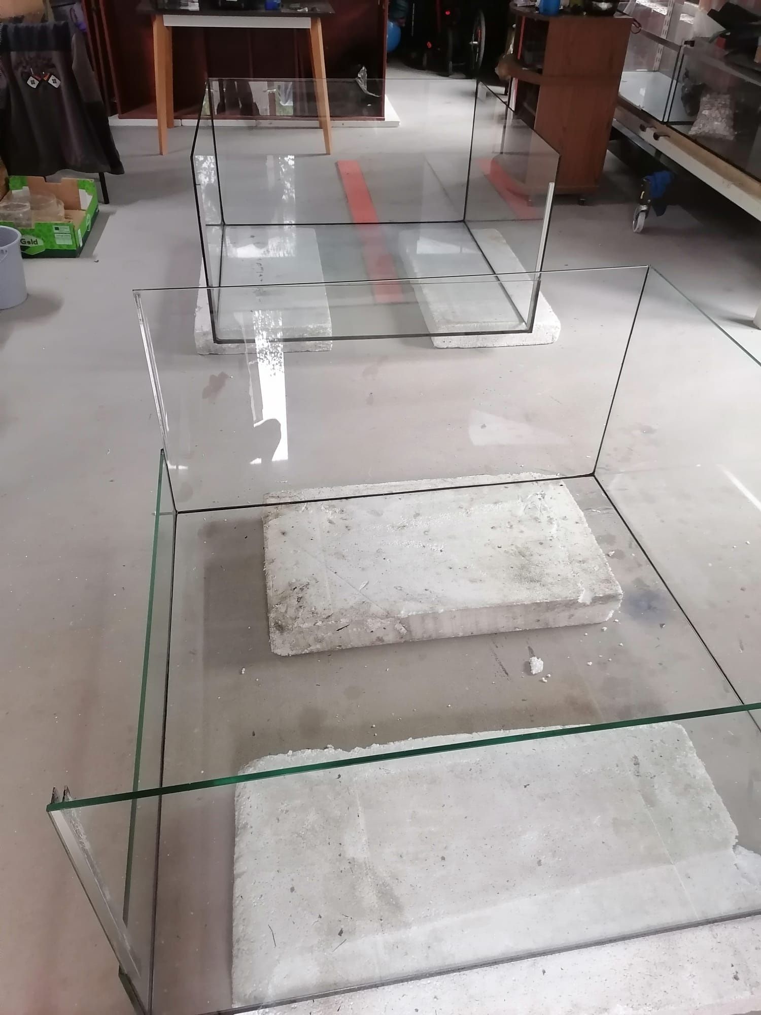 Akwaterrarium, akwarium