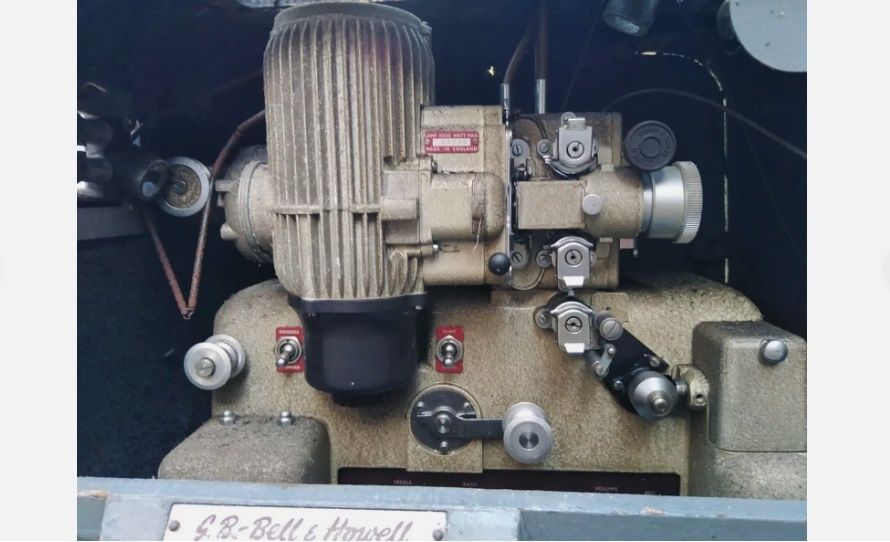 Projector de filmes 16mm,  Bell e Howell