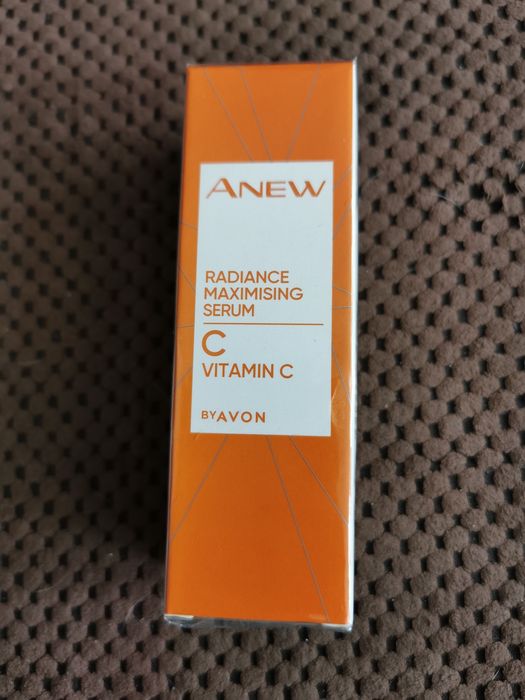 Avon -  Anew serum do twarzy z 10% wit. C