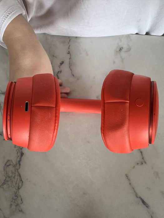 Słuchawki nauszne Beats SoloPro Wireless – czerwone