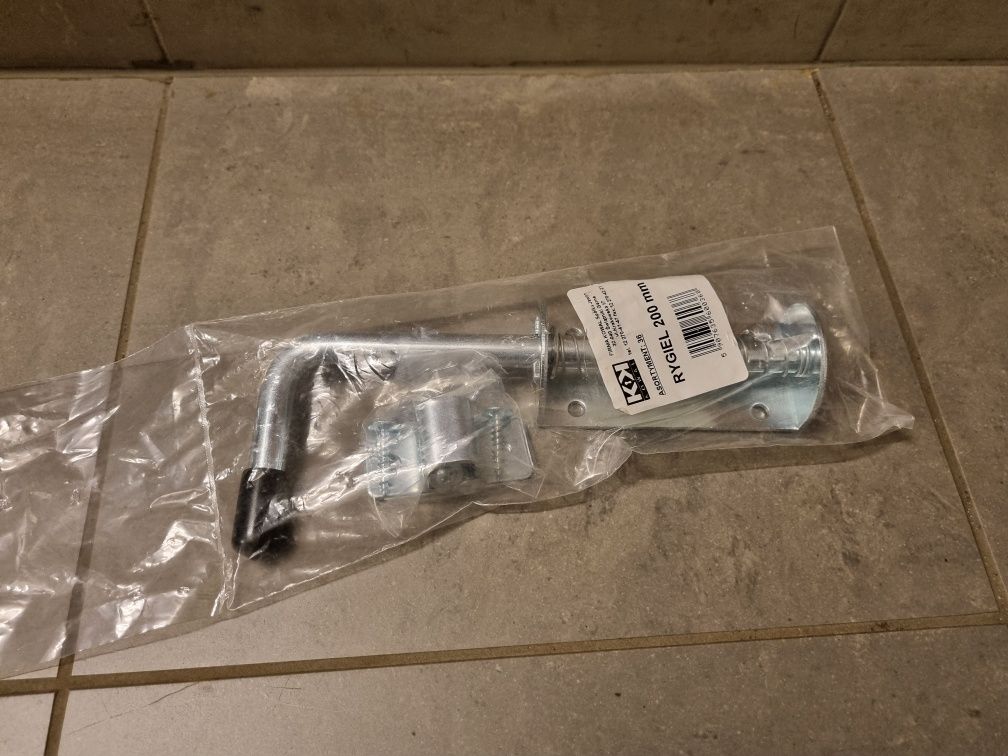 Rygiel 200mm zasuwa Kowal do bramy garażu sprężynowa