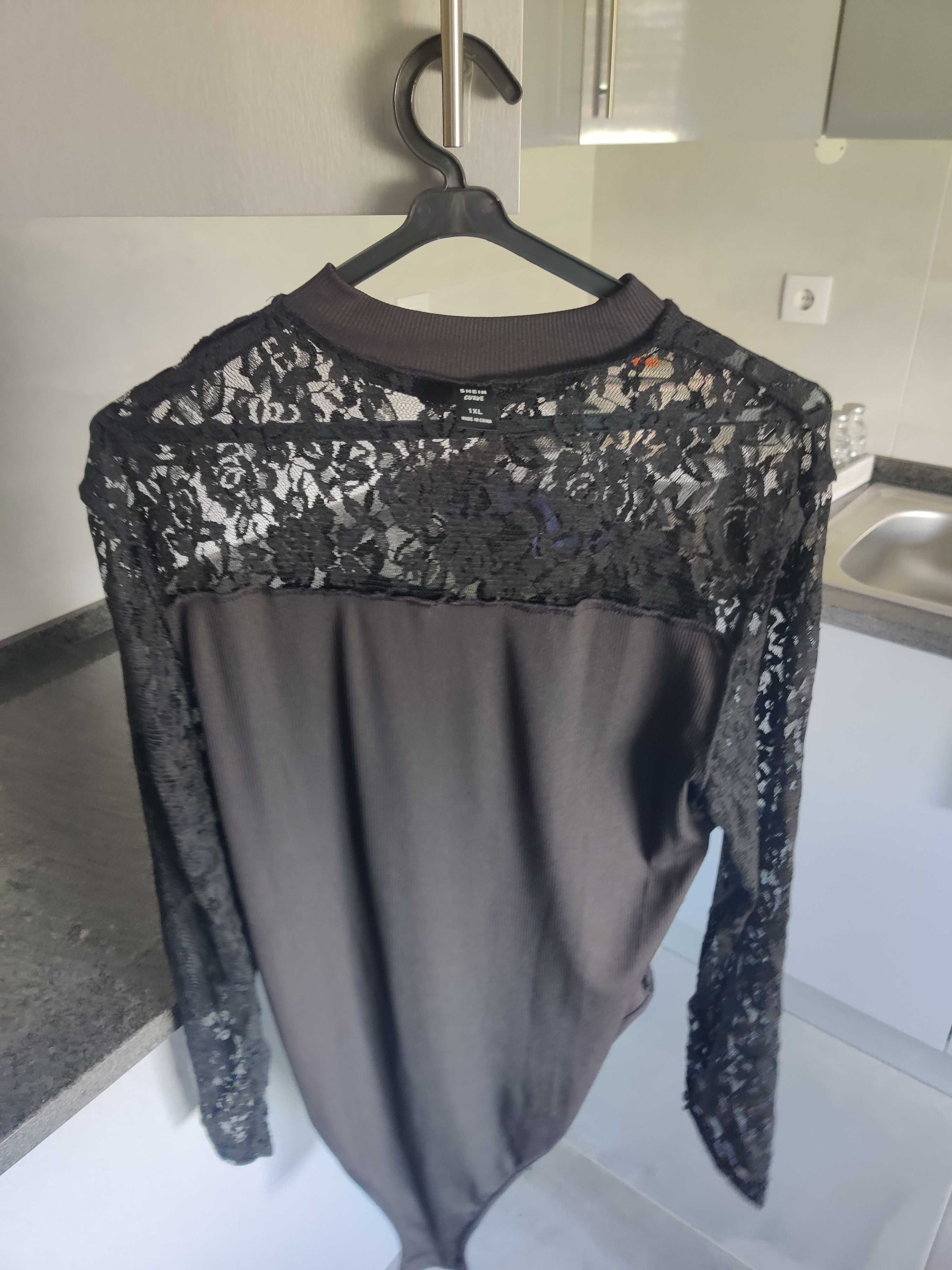 Body de renda preto