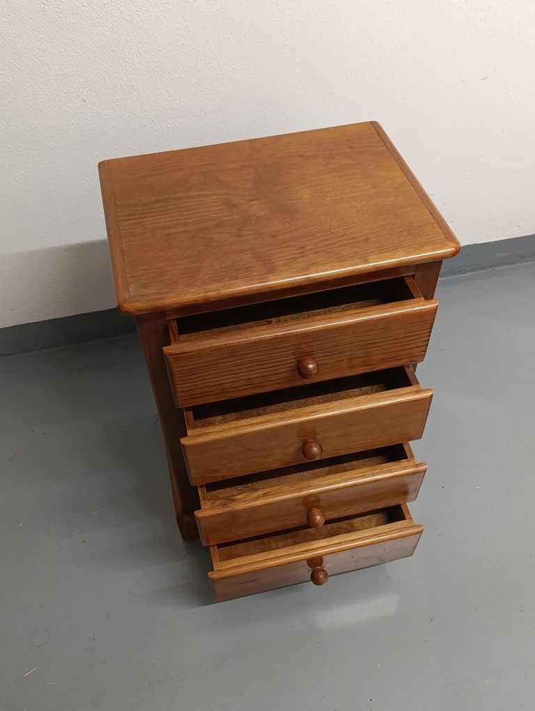 Mesa de cabeceira