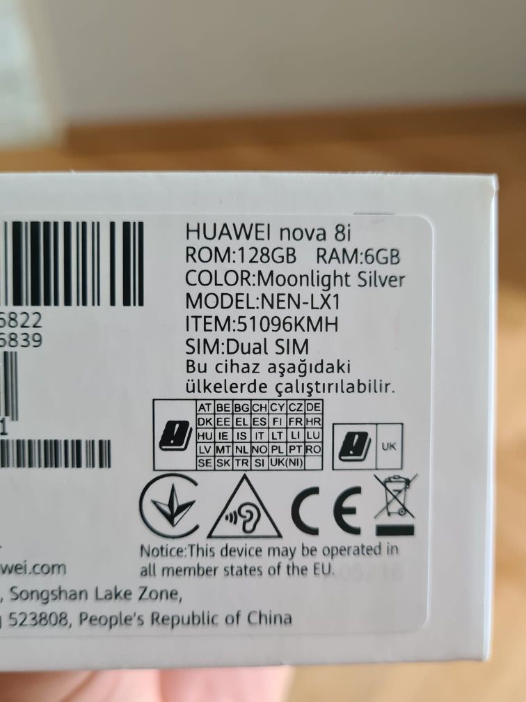 Huawei nova 8i jak Nowy idealny stan pudełko ładowark moonlight silver