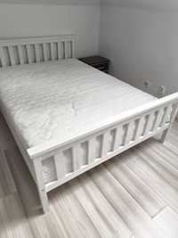 Rezerwacja do 20.04 Łóżko białe drewniane z materacem 140x200