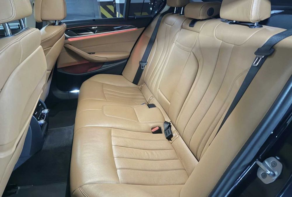 Продаж BMW 5 Series 2017 - відмінний стан , в наявності на дорогах