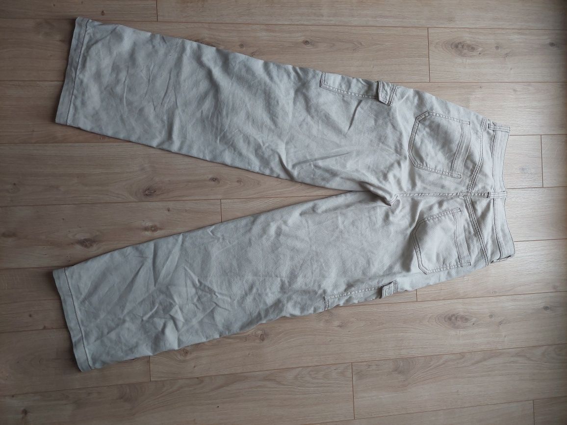 Białe/beige spodnie cargo damskie