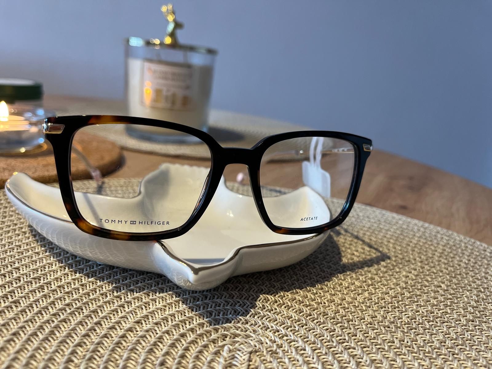 Piękne oprawki Tommy Hilfiger