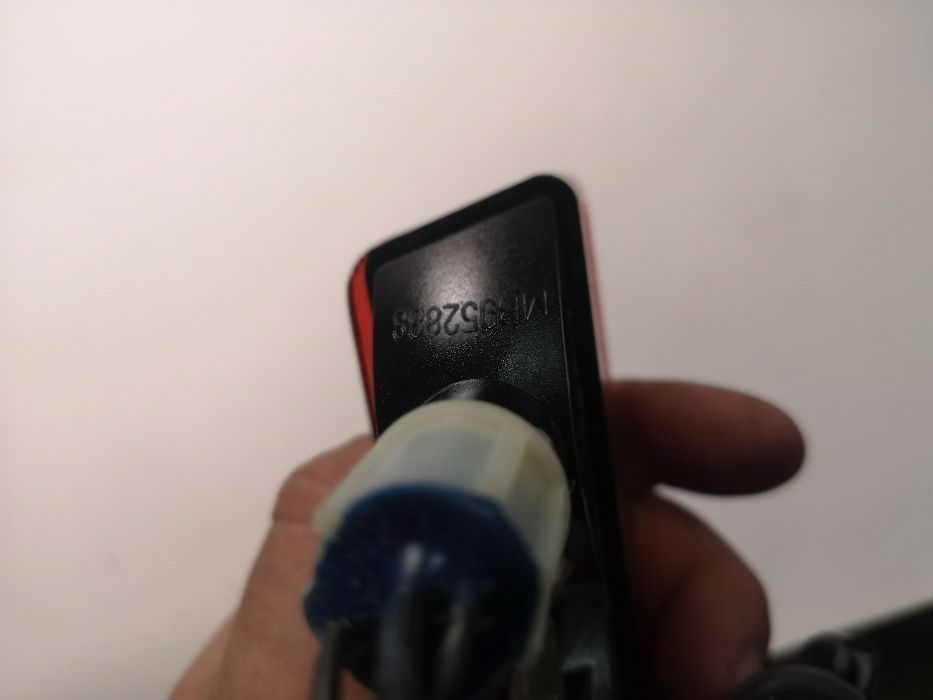 Światło stop lampka 3 trzecie Mitsubishi Carisma 97-99r oryg NOWE