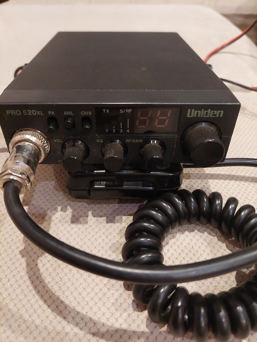 Radio CB Uniden Pro 520 XL