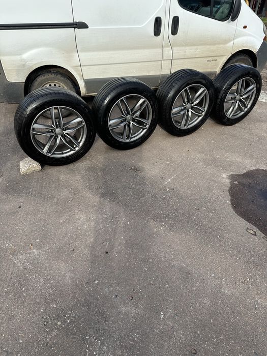 Диски Audi з шинами Dunlop 255/55/19 в зборі