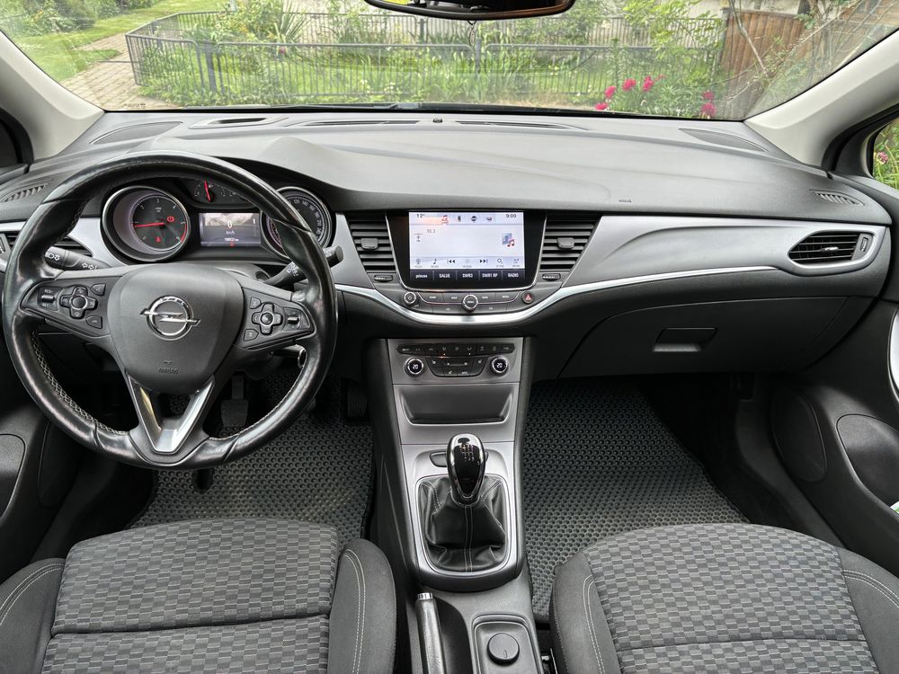 Opel Astra 1,6, 2016 р