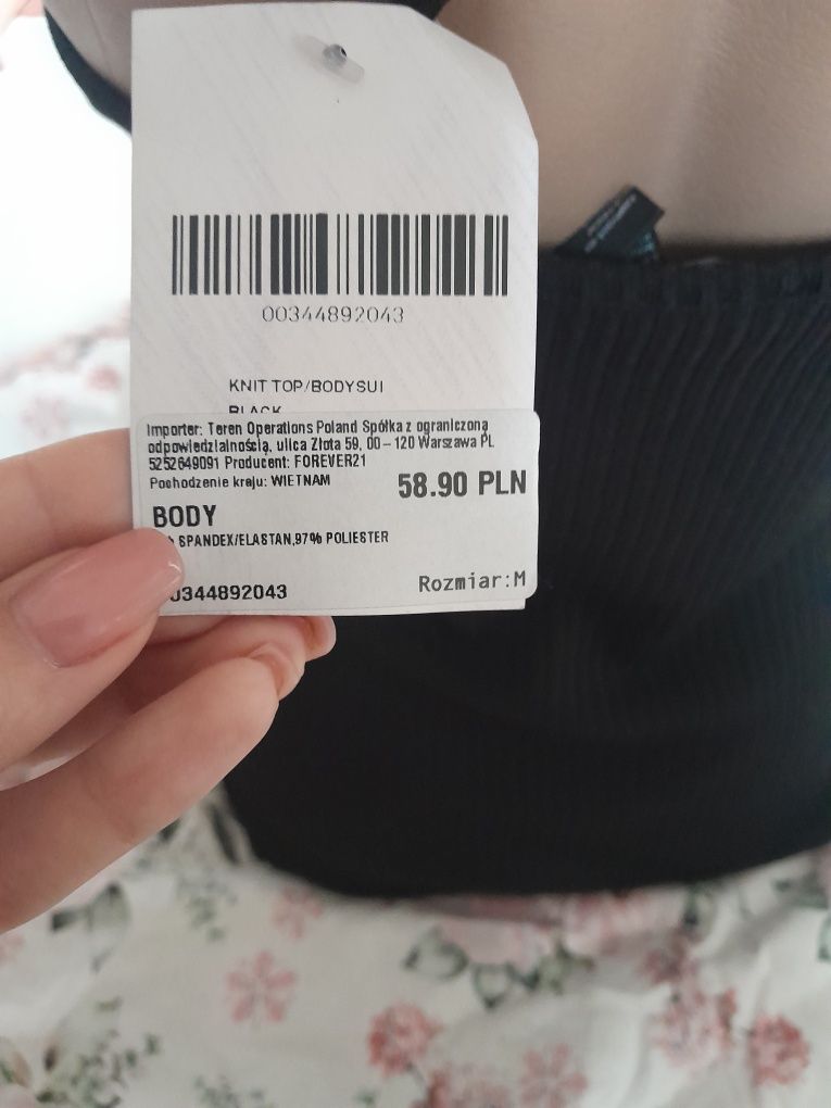 Czarne body prazkowane nowe odkryte plecy krzyżowane ramiączka M 38
