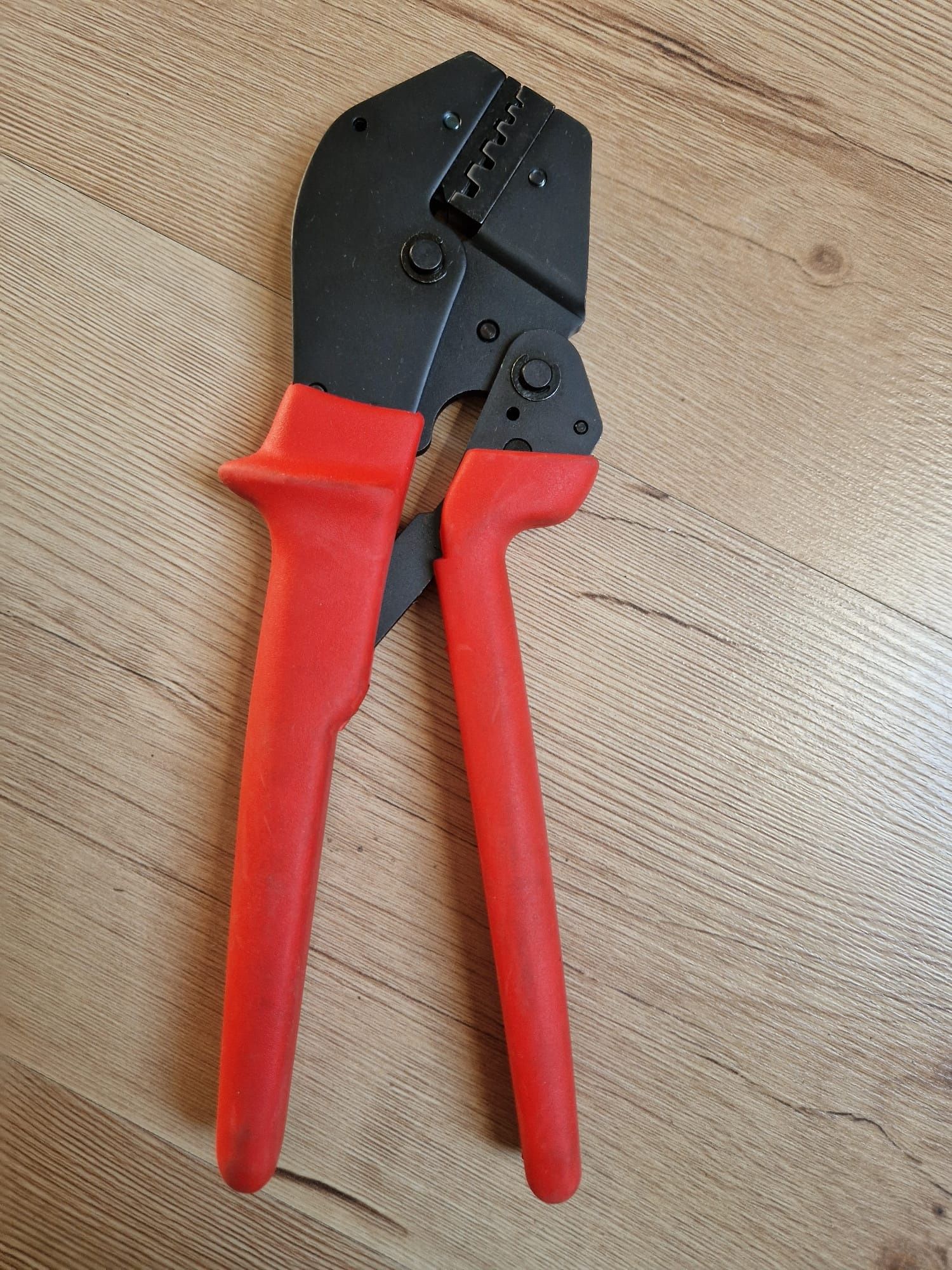 Zaciskarka KNIPEX