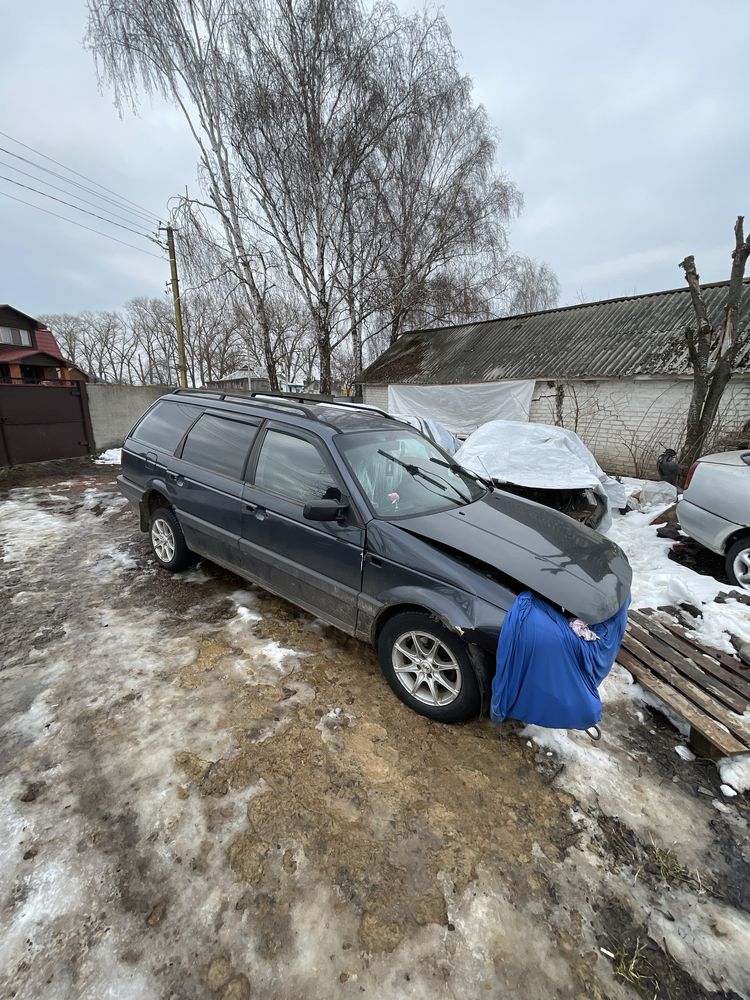 Розбираю Пассати б3 1.8