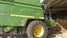 Kombajn zbożowy John Deere 2266HM